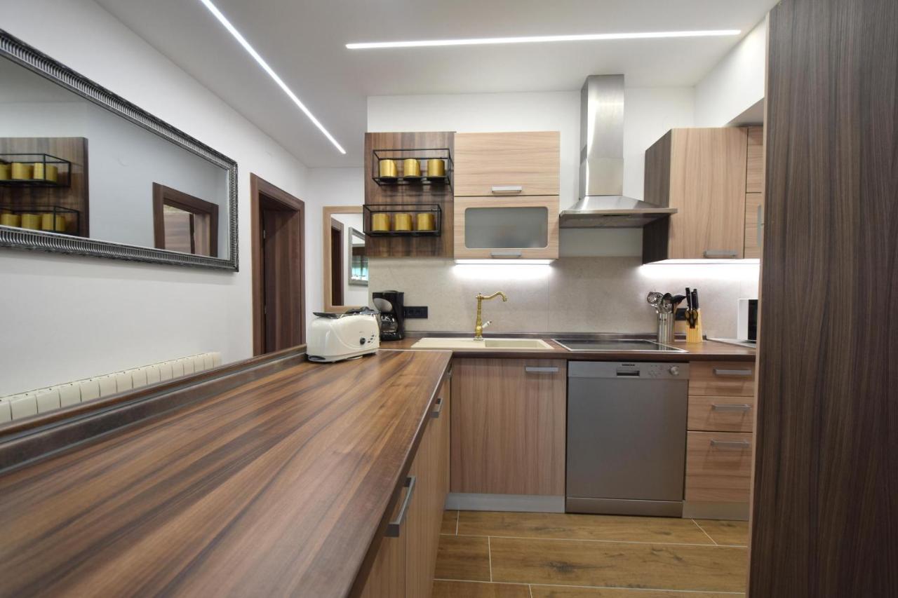 Apartments Antonija มาลินสกา ภายนอก รูปภาพ