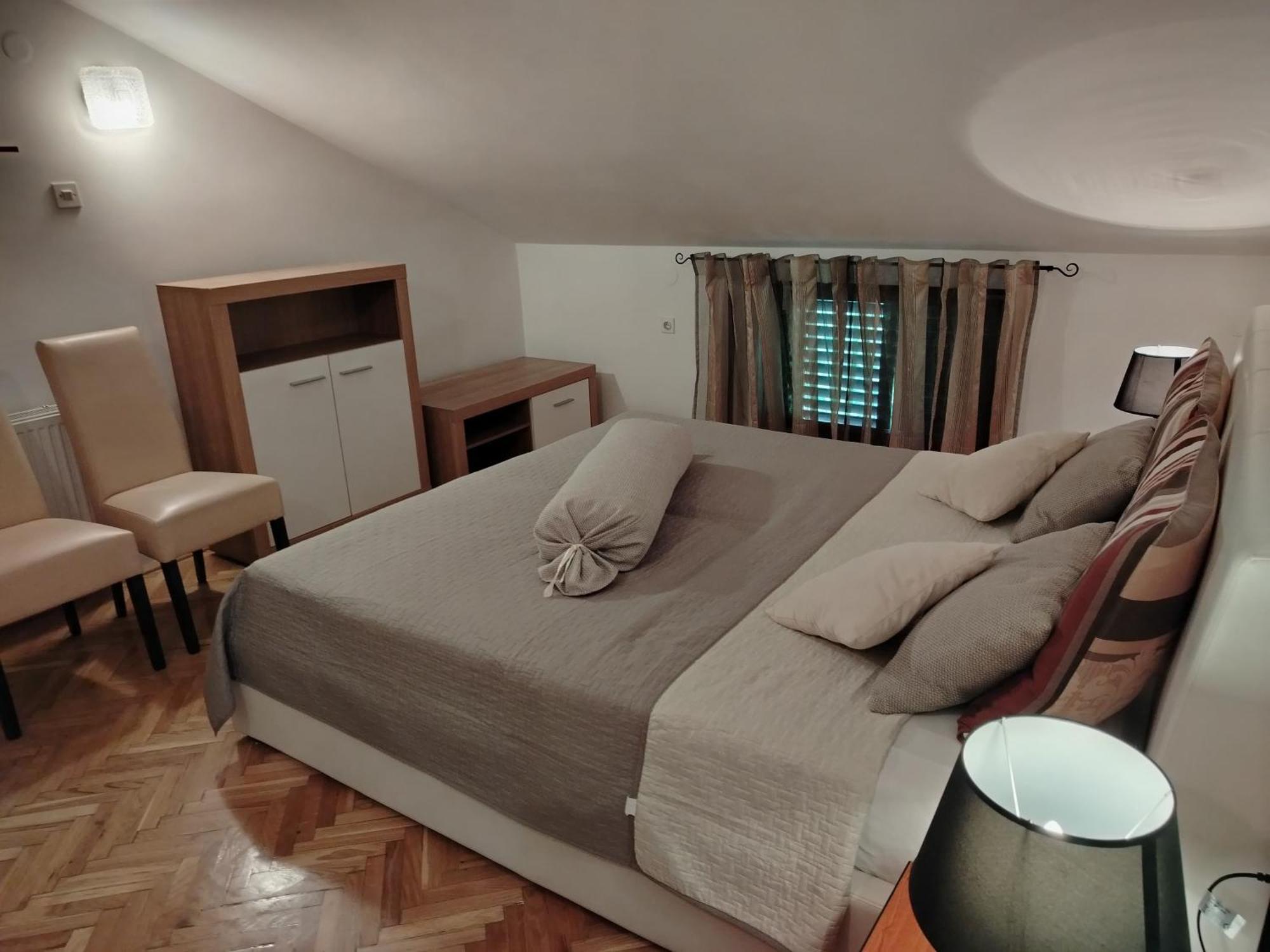 Apartments Antonija มาลินสกา ภายนอก รูปภาพ
